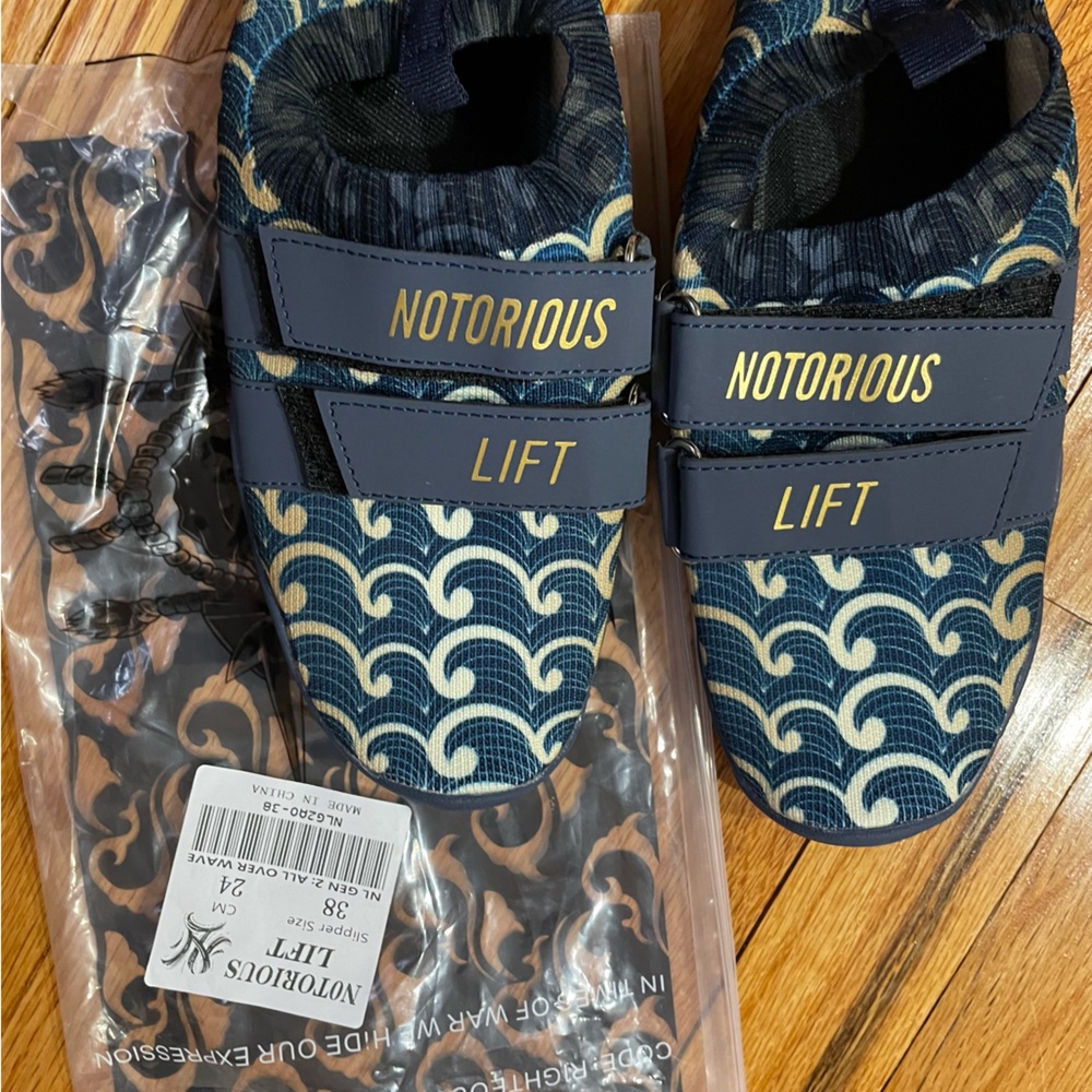 Notorious Lift. Brand new. Size 38